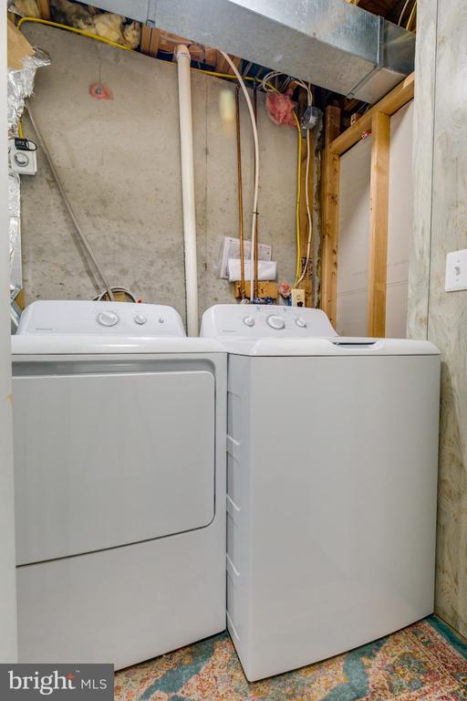 Building Photo - 12400 Bennett Rd