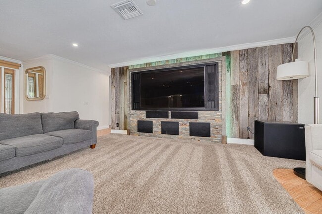 Building Photo - 2601 Witley Ave