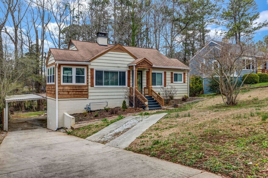 Primary Photo - 1747 Parkhill Dr