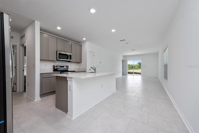 Building Photo - 573 Bell Prairie Cir