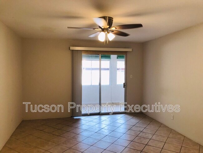 Building Photo - 7742 E Tanque Verde Ln