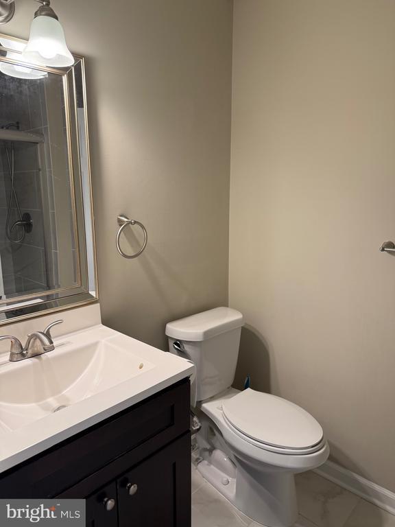 Building Photo - 313 Fountain Hall Ct