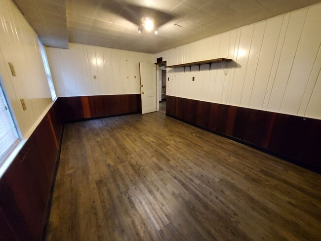 Building Photo - 277 Woodland Dr