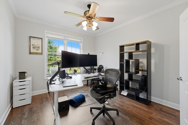 Building Photo - Stunning 4BR Home in Cascade Falls – Modern Upgrades & EV Ready!