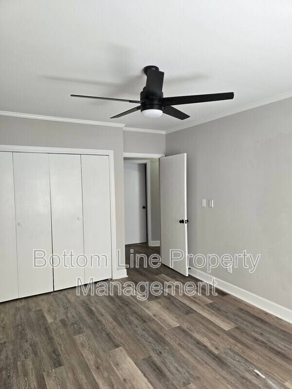 Building Photo - 5949 Quail Hollow Rd