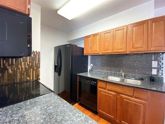 Building Photo - 6001 Reims Rd