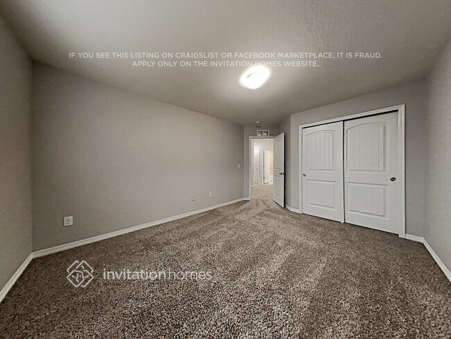 Building Photo - 10864 Nolin Dr