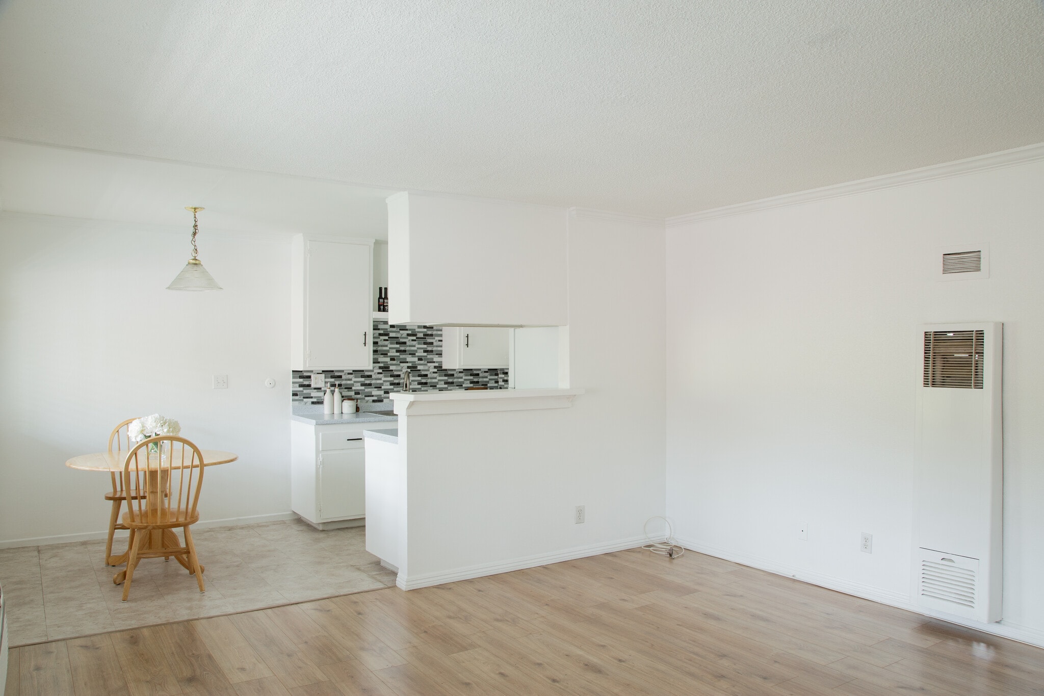 Building Photo - 460 Vista Ave