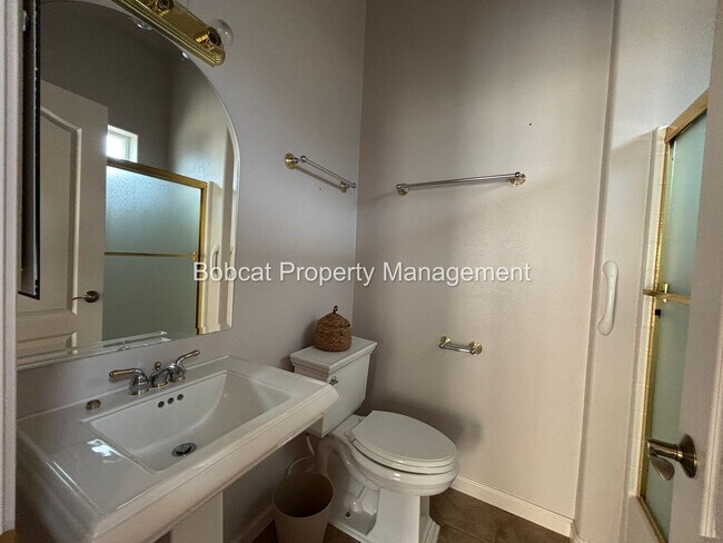 Building Photo - Golf Course Living with Mountain Views & Detached Casita