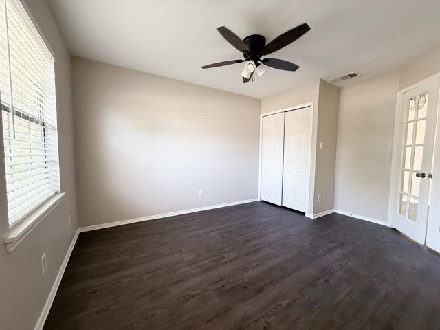 Building Photo - 411 Dollins St