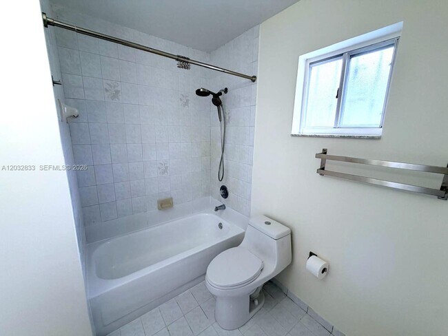 Building Photo - 8859 NW 110th Ln