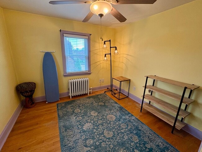 Building Photo - 3 Bedroom 1 Bathroom in Harrisburg!