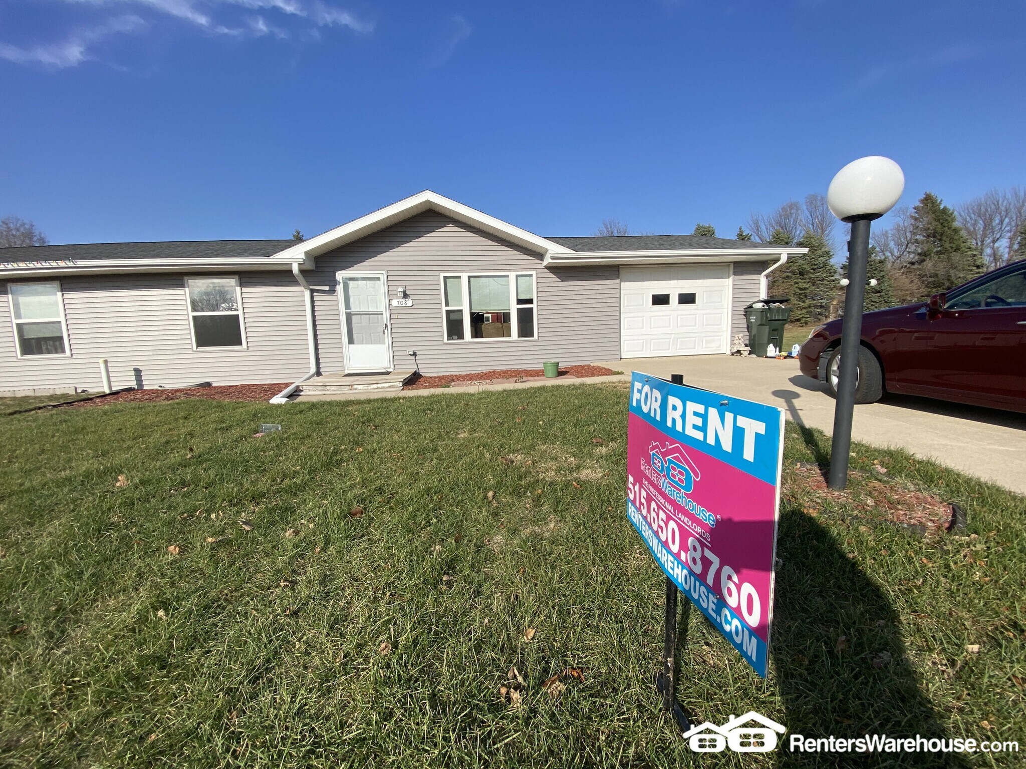 Building Photo - 708 Graceland Ave