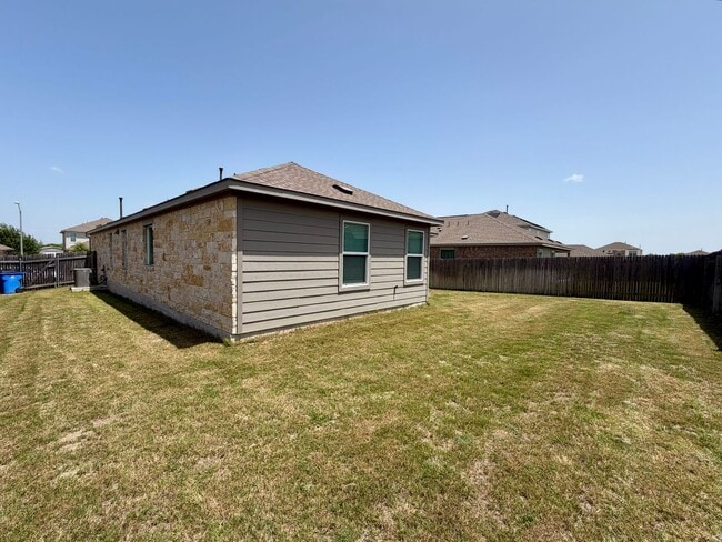 Building Photo - 21316 Quick Fox Dr