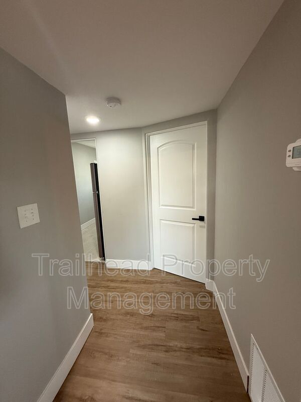 Building Photo - 2316 W 47th Ave