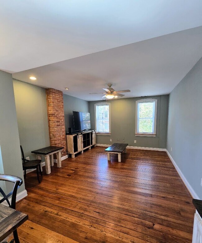 Building Photo - 239 S Collington Ave