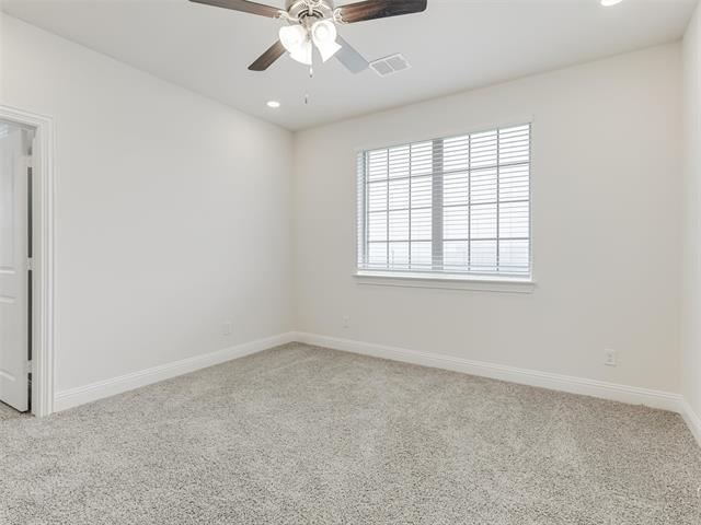 Building Photo - 1506 Lake District Dr