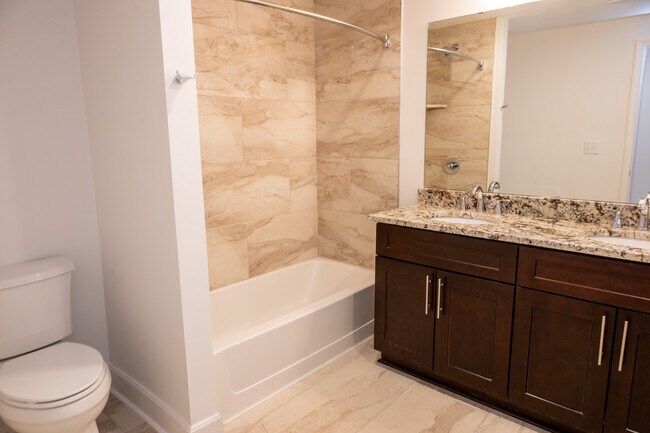 2302 | Bathroom - ArriveKC Condos