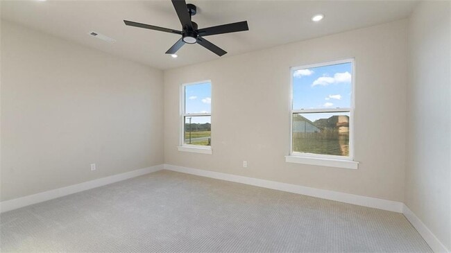 Building Photo - 1831 Utopia St