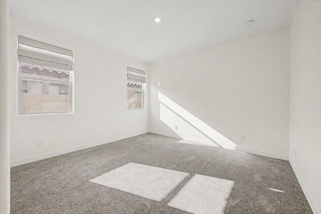 Building Photo - 6954 W Maya Way