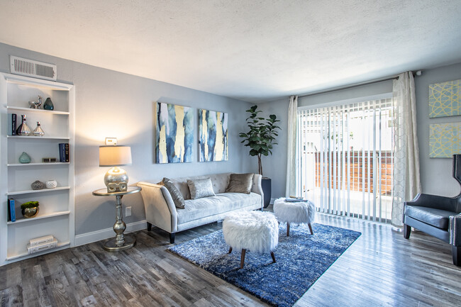 Grayson Park Apartment Homes - 1315 N Nursery Rd Irving TX 75061 ...