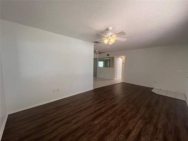 Building Photo - 8250 Lombra Ave