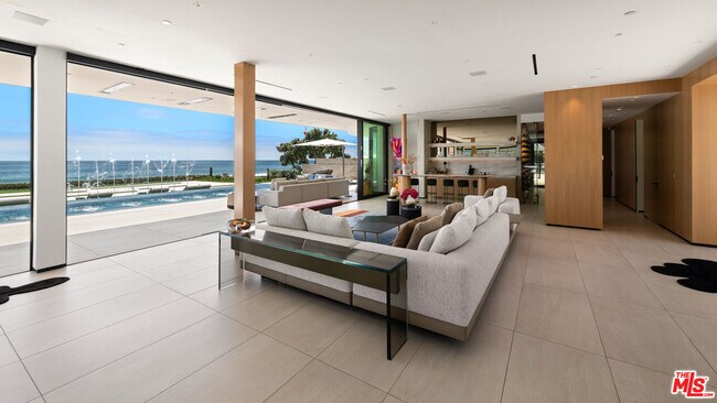 Building Photo - 31100 Broad Beach Rd