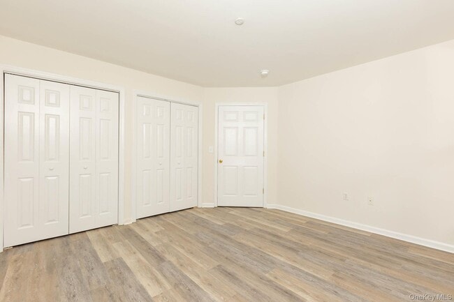 Building Photo - 105 Flurry Ln