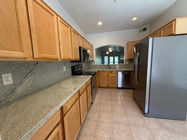 Building Photo - 7021 E Earll Dr