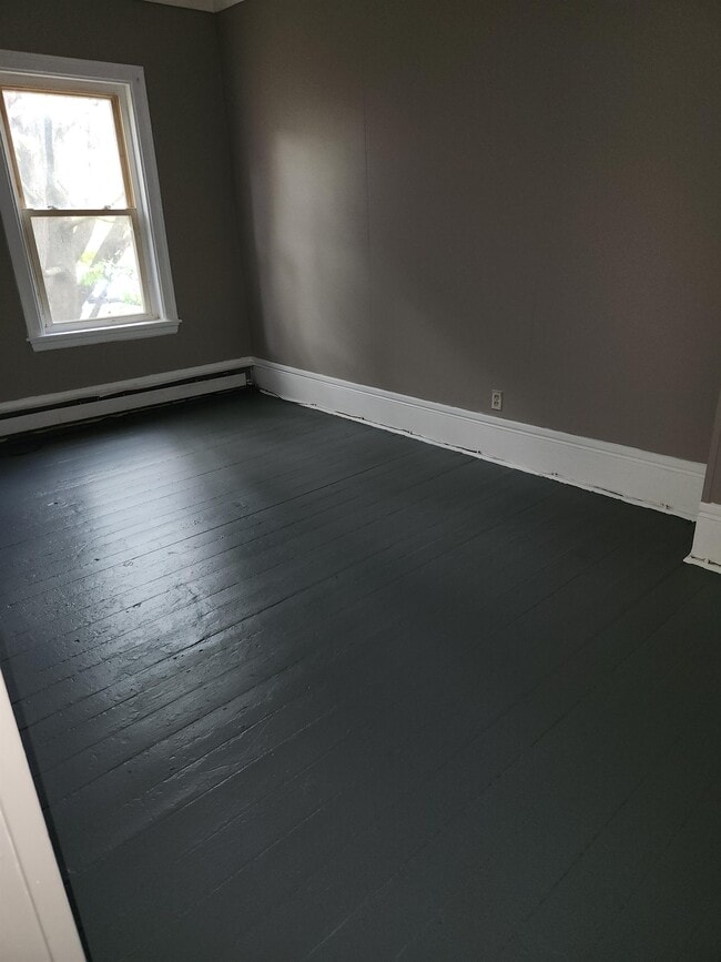 Building Photo - 37 Erchles St