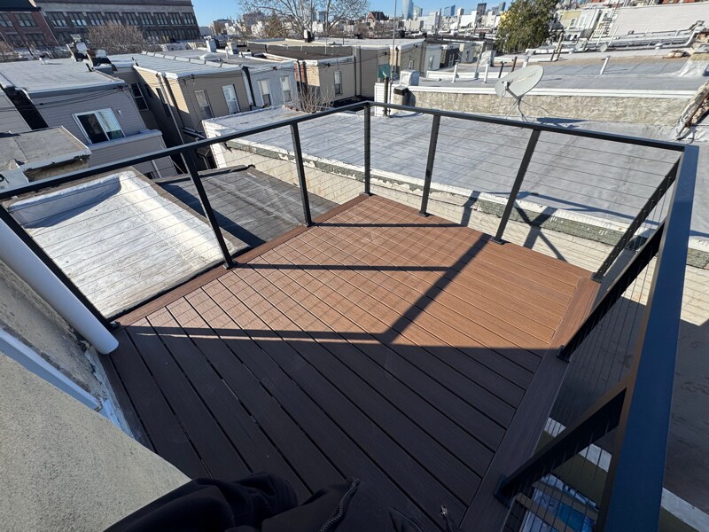 Building Photo - 1527 Tasker St