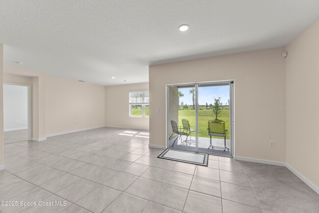 Building Photo - 1015 Dugan CIR SE