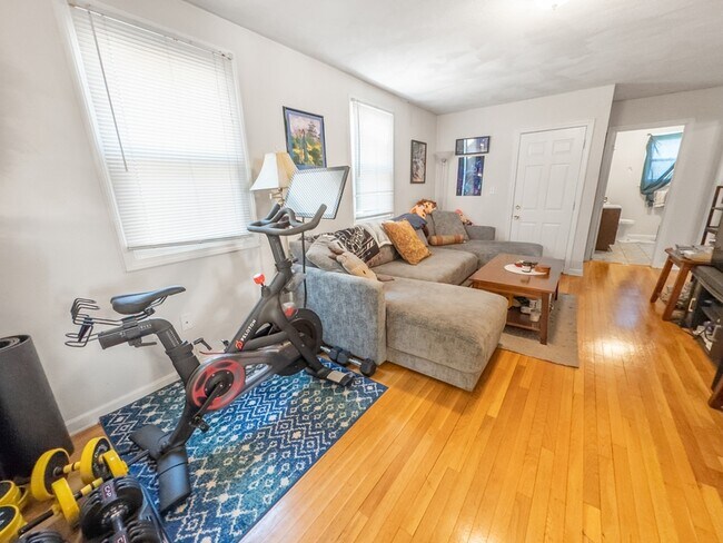 Building Photo - 28 Fisk Ave