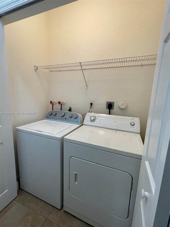 Building Photo - 24063 SW 109th Ave