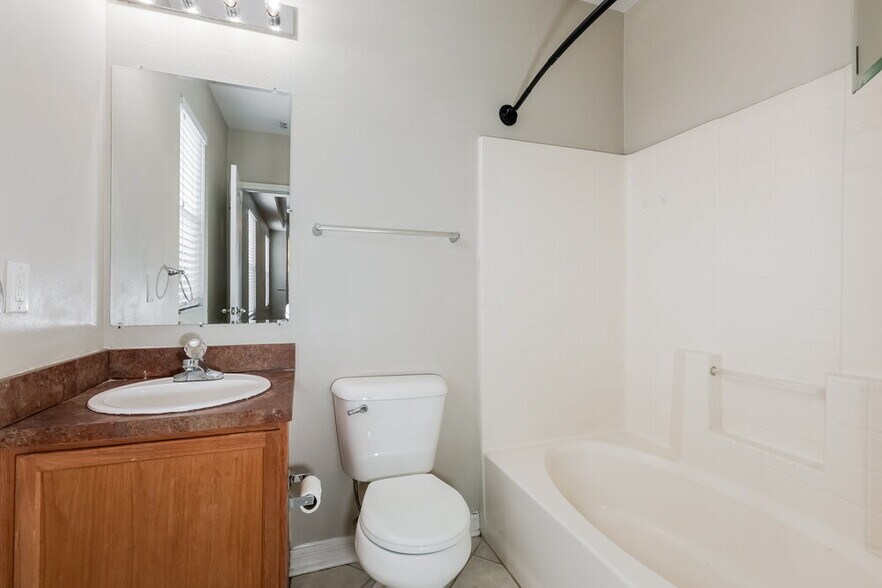 Building Photo - 12722 Adventure Dr