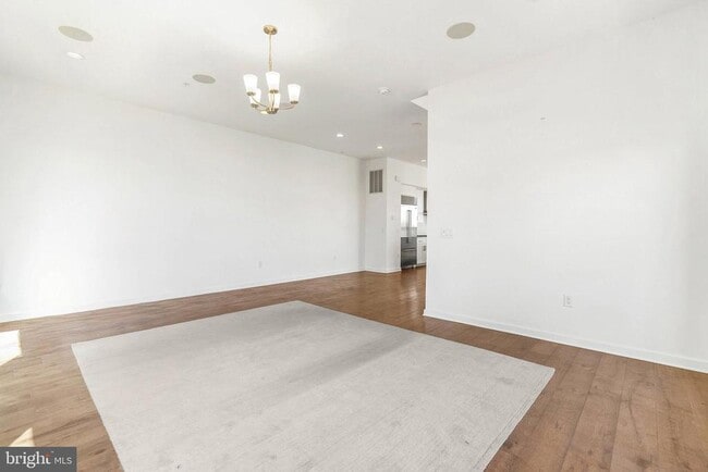 Building Photo - 3213 Birchview Walk