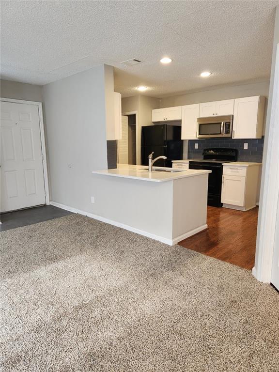 Building Photo - 220 St Andrews Ct