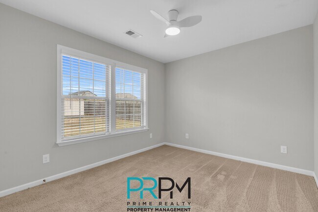 Building Photo - 109 Screech Dr