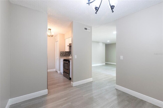 Building Photo - 3805 Cortez Cir