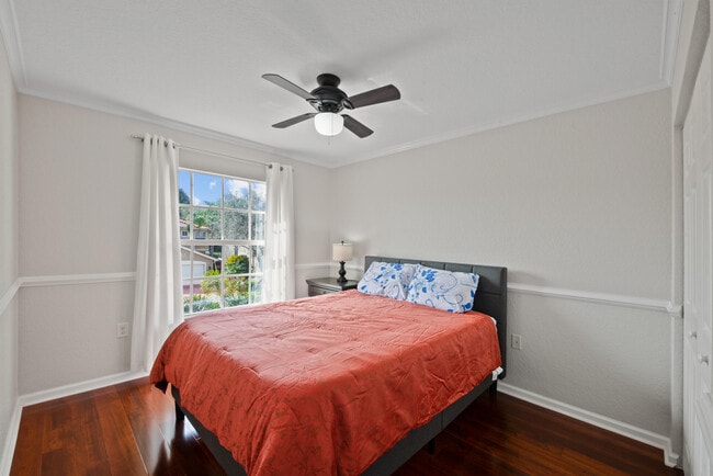 Building Photo - 7865 Jewelwood Dr