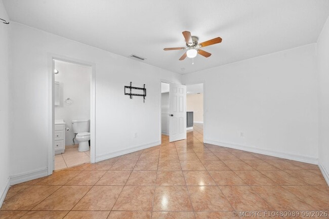 Building Photo - 11371 NW 40th Pl