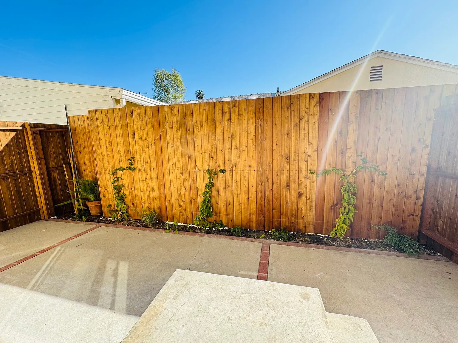 Building Photo - 14333 Albers St