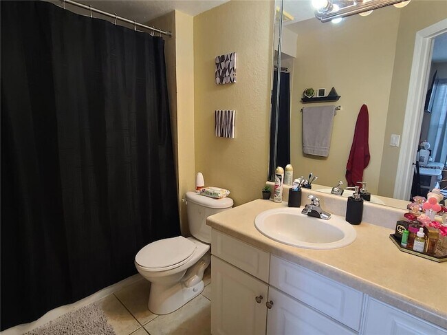 Building Photo - 4630 Commander Dr