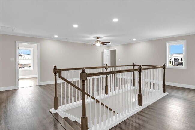 Building Photo - 15401 Adelay Ct