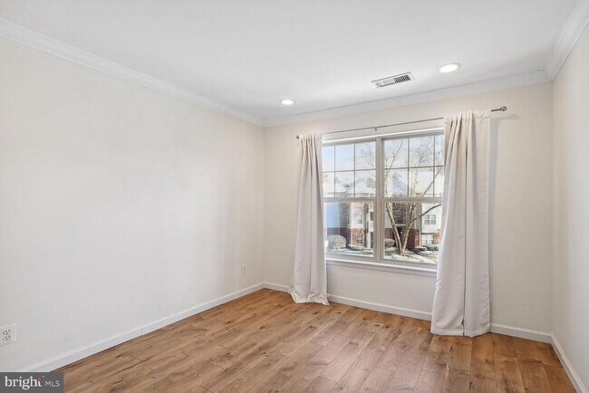 Building Photo - 11715 Olde English Dr