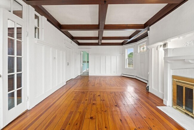 Building Photo - 69 Nesmith