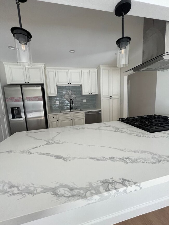 Building Photo - For Rent – Newly Remodeled 3 Bed / 2 Bath ...