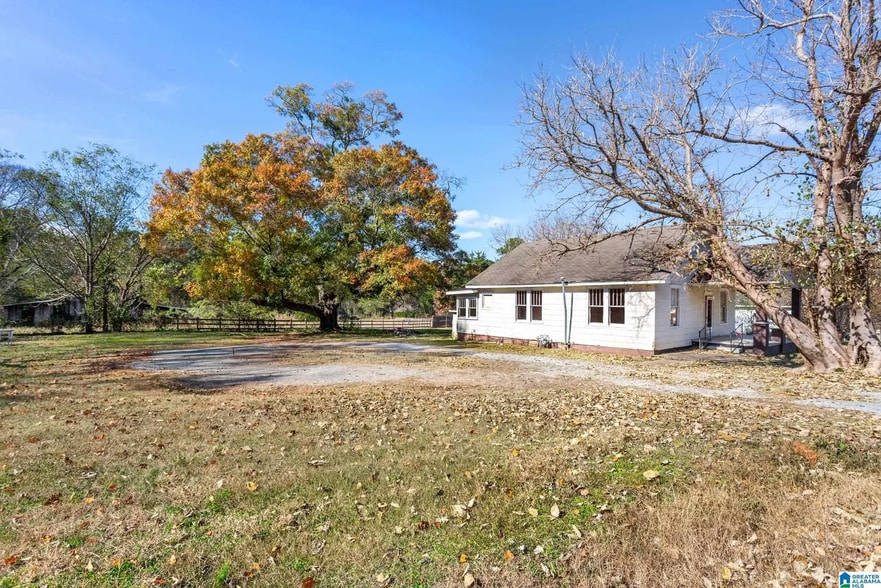 Building Photo - 164 Virginia Ave N