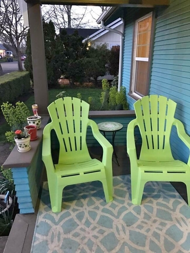 Building Photo - Cute 2 bed/1 bath bungalow near Springfiel...