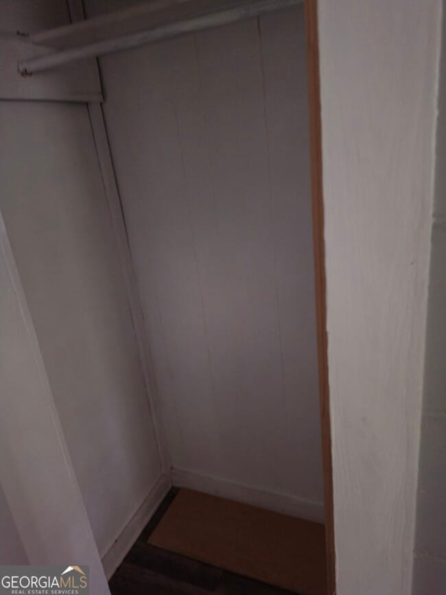 Building Photo - 5 1/2 Walker St